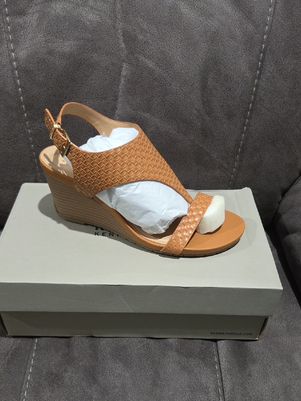 Kenneth Cole Reaction Woven Tan Slingback Wedge